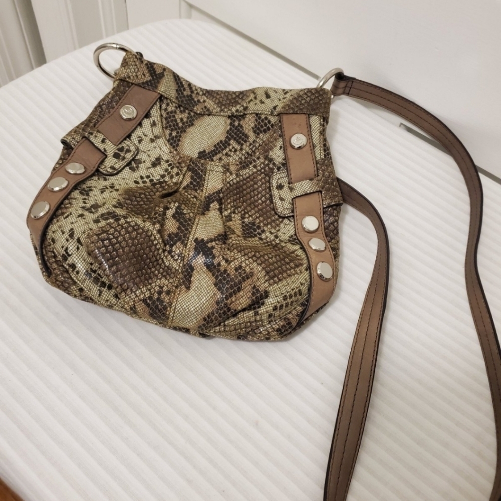 B. MAKOWSKY Snakeprint Leather Crossbody/Shoulder Bag - Picture 3 of 6